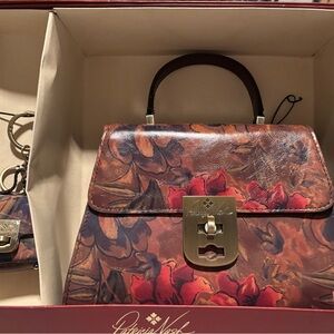 NWTPatricia Nash Sienna Sunset Floral Satchel with Gold Hardware with Key Chain